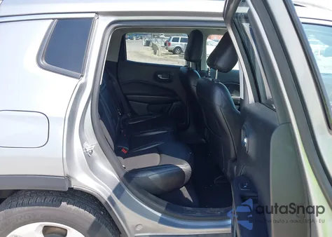 2019 Jeep Compass Latitude Fwd из США, поврежденный, VIN 3C4NJCBB0KT637642